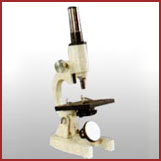 Manufacturer, Exporter and Supplier of Student Microscope